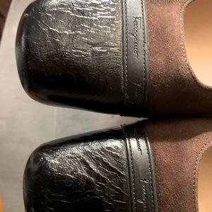 Salvatore Ferragamo Flats 8.5 Medium